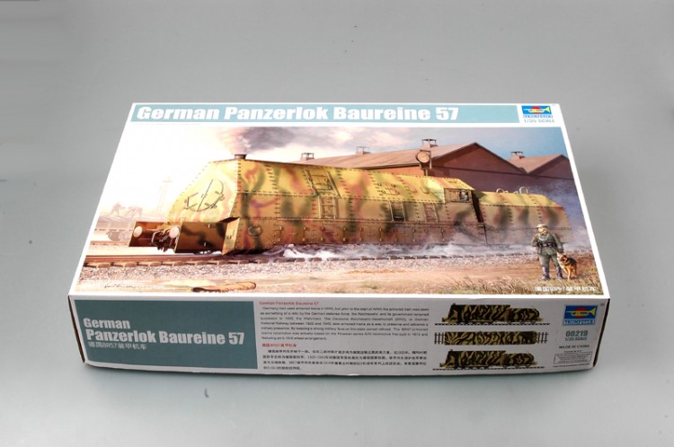 00219 1/35 German Panzerlok BR57 Armoured Locomotive