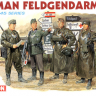 6061 1/35 Солдат GERMAN Feldgendarmerie (DRAGON)