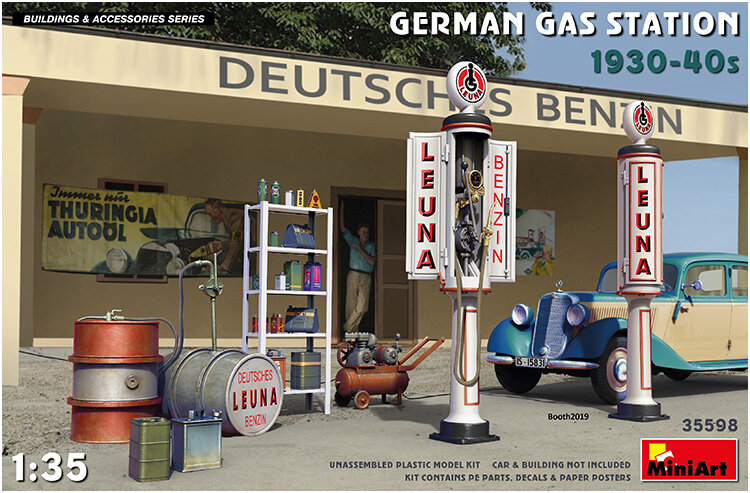35598  1/35 German Gas Station 1930-40s