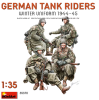 35370 1/35 German Tank Riders Winter Uniform 1944-45