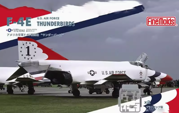 72941 1/72 U.S. Air Force F-4E "Thunderbirds" w/Pilot figures