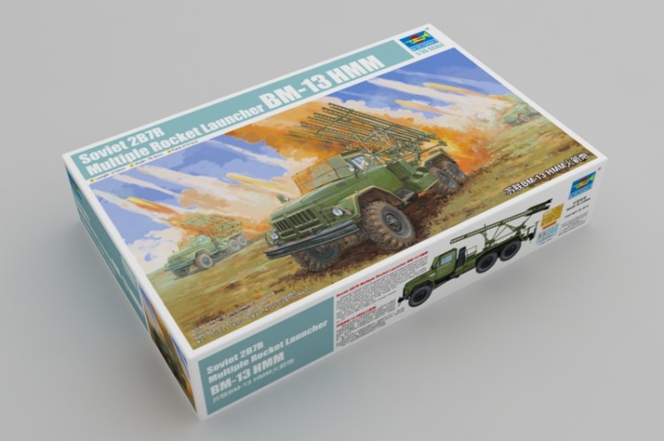 01062 1/35 Soviet 2B7R Multiple Rocket Launcher BM-13 HMM